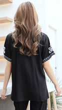 Load image into Gallery viewer, Rayon Top Half Sleeves T-02-Black