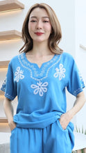Load image into Gallery viewer, Rayon Top Half Sleeves T-02-Light Blue