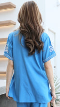 Load image into Gallery viewer, Rayon Top Half Sleeves T-02-Light Blue