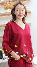 Load image into Gallery viewer, Rayon Top Big-V Embroidered T-04-Maroon