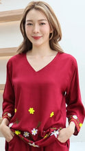 Load image into Gallery viewer, Rayon Top Big-V Embroidered T-04-Maroon