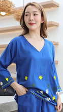 Load image into Gallery viewer, Rayon Top Big-V Embroidered T-04-Blue