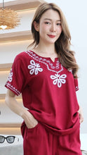 Load image into Gallery viewer, Rayon Top Half Sleeves T-02-Maroon