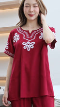 Load image into Gallery viewer, Rayon Top Half Sleeves T-02-Maroon