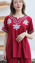 Load image into Gallery viewer, Rayon Top Half Sleeves T-02-Maroon