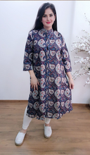 Load image into Gallery viewer, Cotton Chick Print Long Shirt Dress 5

