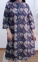 Load image into Gallery viewer, Cotton Chick Print Long Shirt Dress 5
